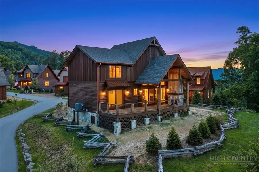 8 Long Crested Drive, Banner Elk, NC 28604 - #2