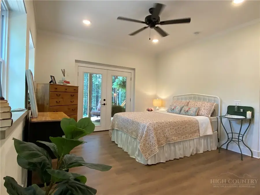 390 Greenview Drive, Jefferson, NC 28640 - #3