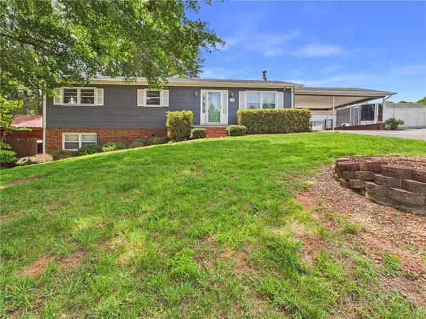 19 Pinecrest Court, Taylorsville, NC 28681