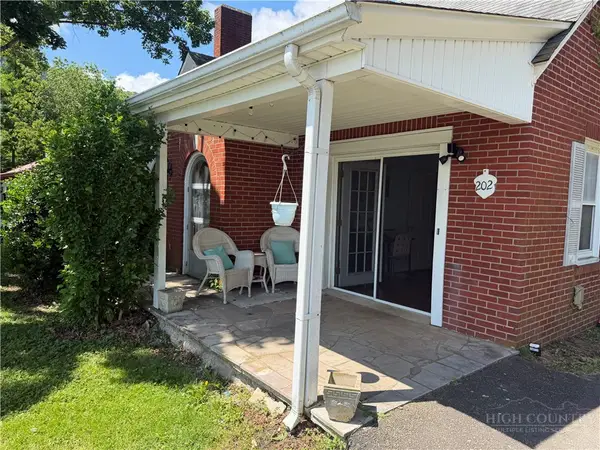 202 Academy Street, Jefferson, NC 28640