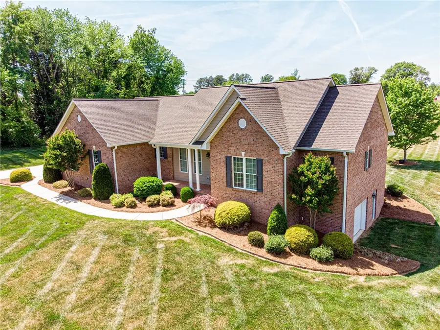 379 Horseshoe Bend Road, Hudson, NC 28638 - #3