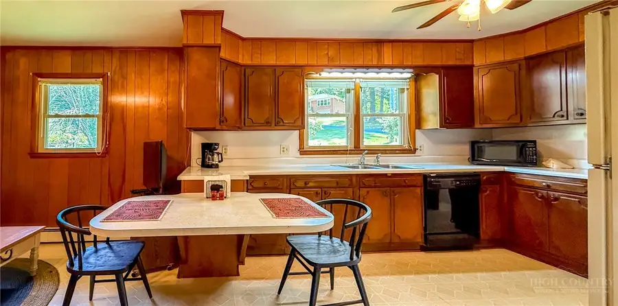 256 Wickzola Lane, West Jefferson, NC 28694 - #3