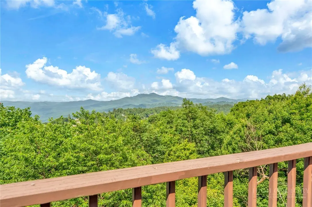 483 W Green Hill Drive, Blowing Rock, NC 28605 - #1