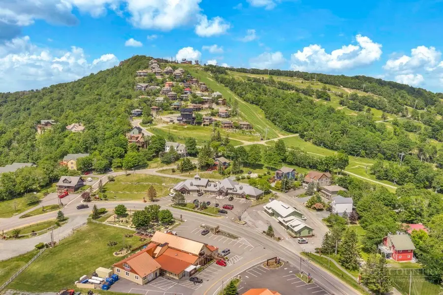 103 Mid Holiday Lane #112, Beech Mountain, NC 28604 - #3