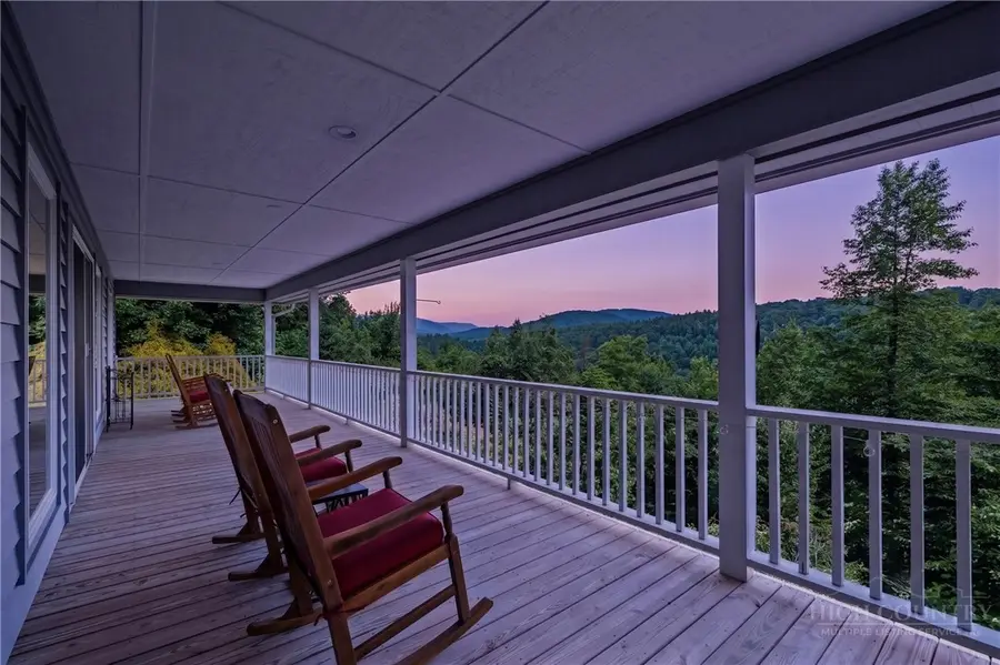139 Twin Bridges Circle, Fleetwood, NC 28626 - #2