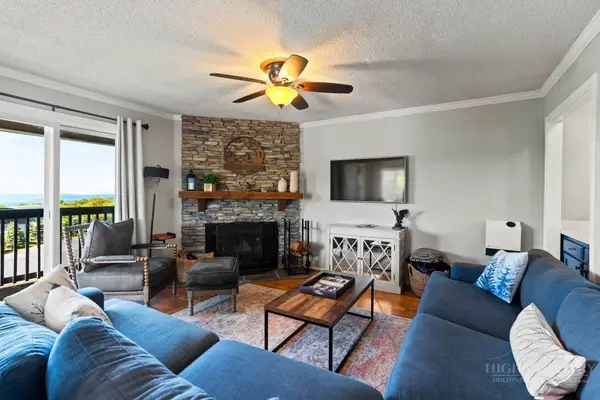301 Pinnacle Inn Road #2218, Beech Mountain, NC 28604