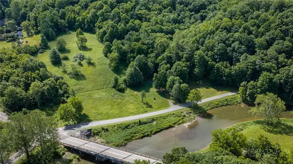 2121 Parker Eller Road, Lansing, NC 28643
