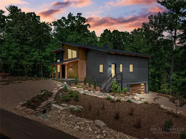 1180 W Lake Road, Marion, NC 28752