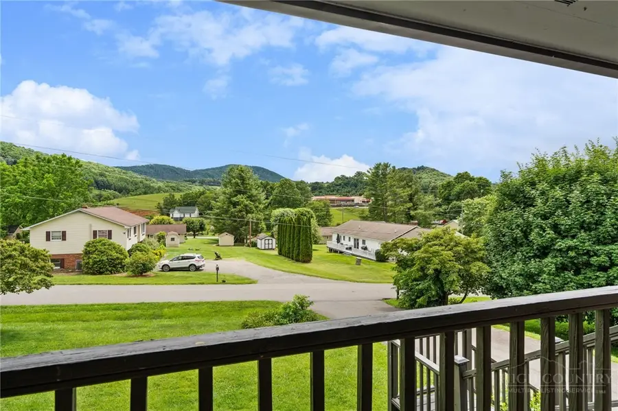 139 Parker Drive, West Jefferson, NC 28694 - #3
