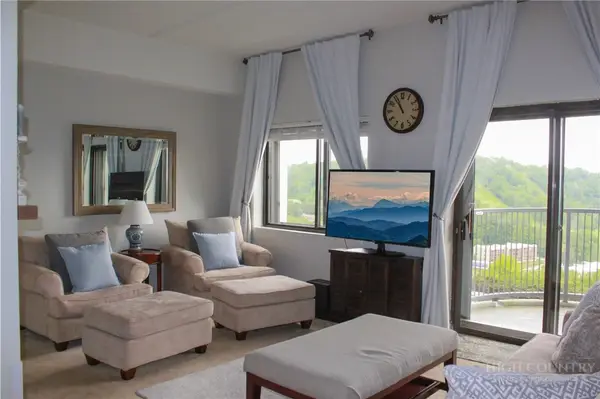 303 Sugar Top Drive #2221, Sugar Mountain, NC 28604