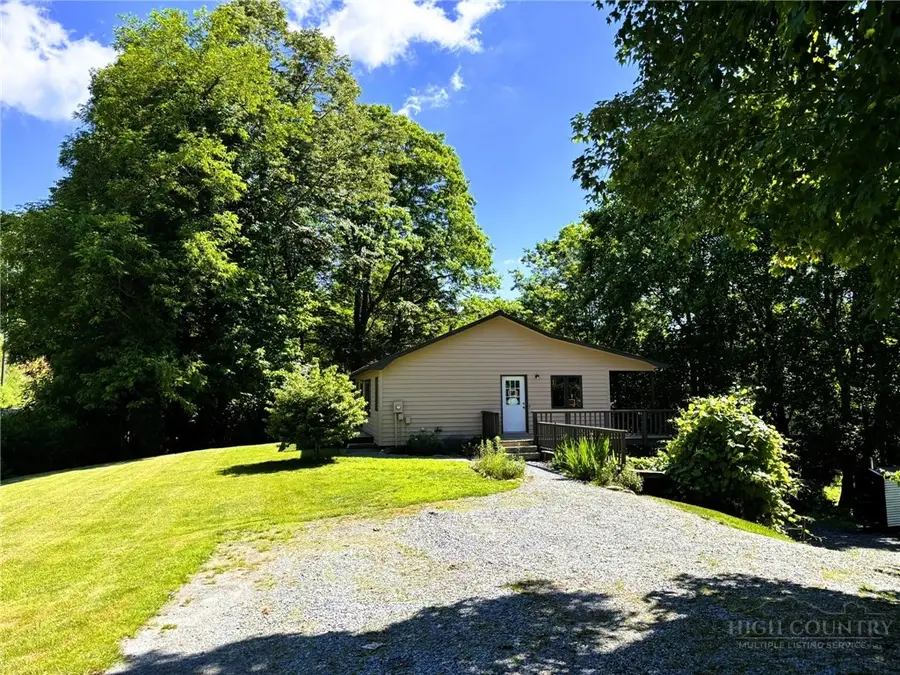 10221 Nc Highway 105 S, Banner Elk, NC 28604 - #3