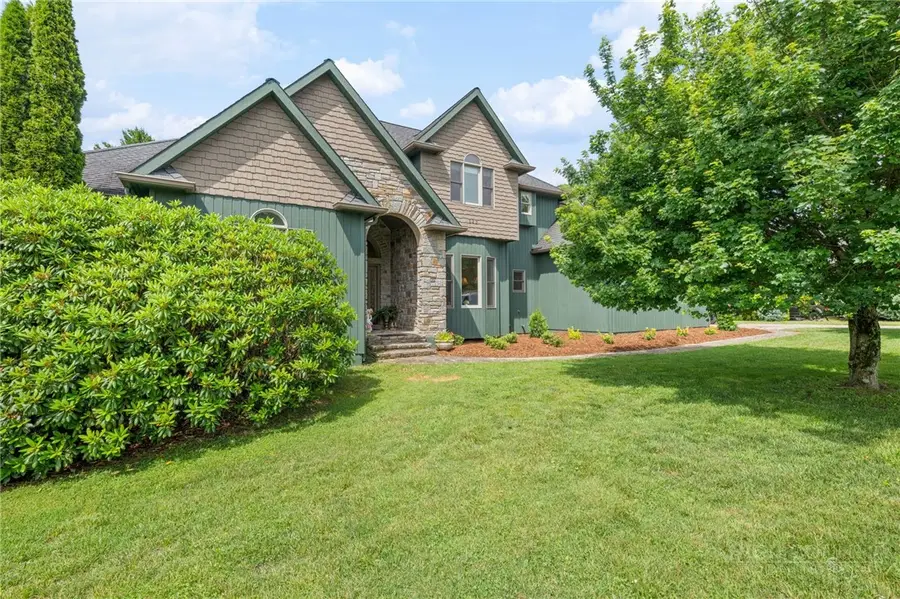 123 Cora's Path, Blowing Rock, NC 28605 - #2