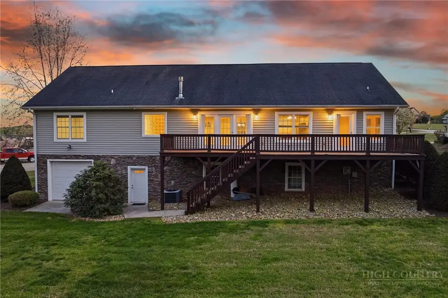 5205 South Oak Circle, Granite Falls, NC 28630 - #2
