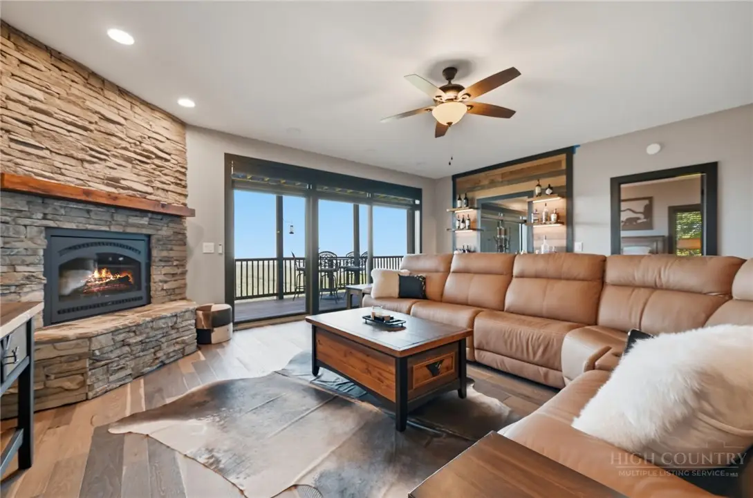 649 Craggy Pointe #20D, Sugar Mountain, NC 28604 - #1