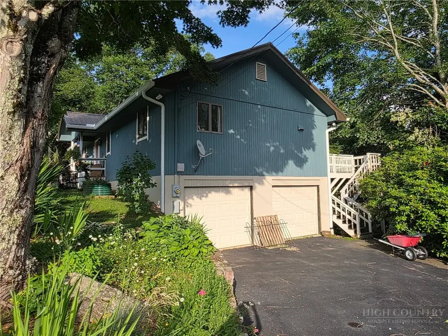 508 Laurel Lane, Newland, NC 28657 - #3