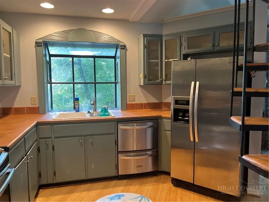 187 Little Creekside, Banner Elk, NC 28604 - #3