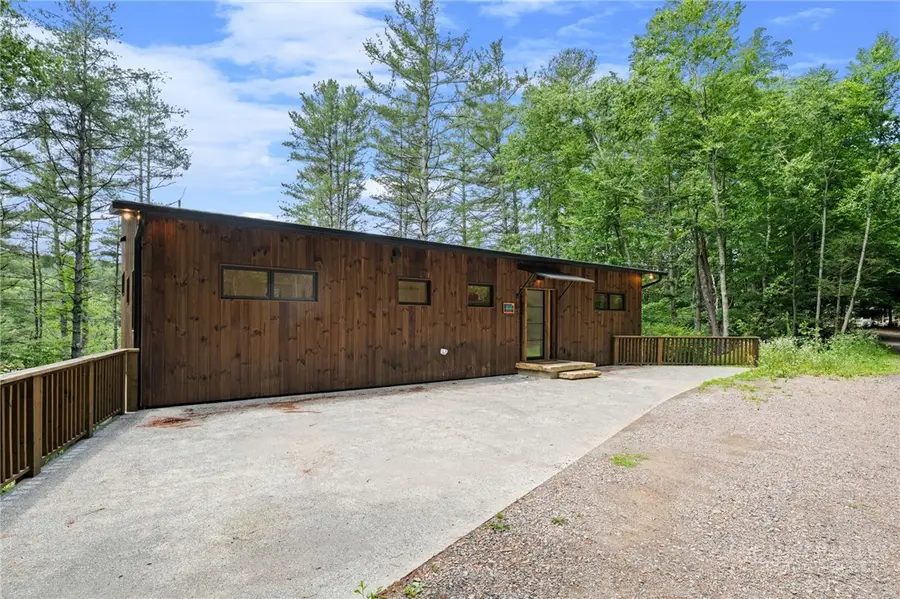 281 New River Farms Road, Fleetwood, NC 28626 - #2
