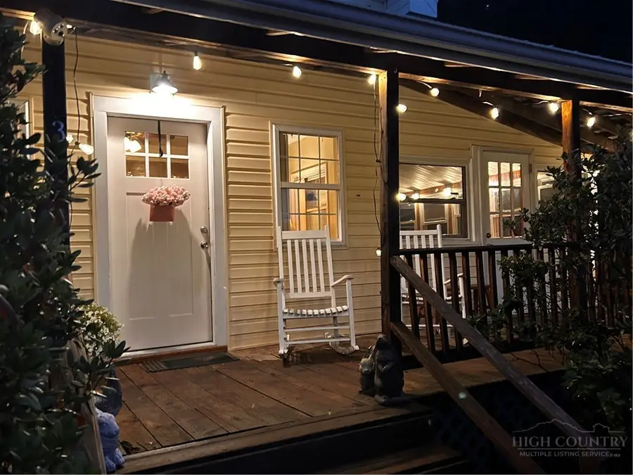 3026 Mountain Dale Road, Vilas, NC 28692 - #3