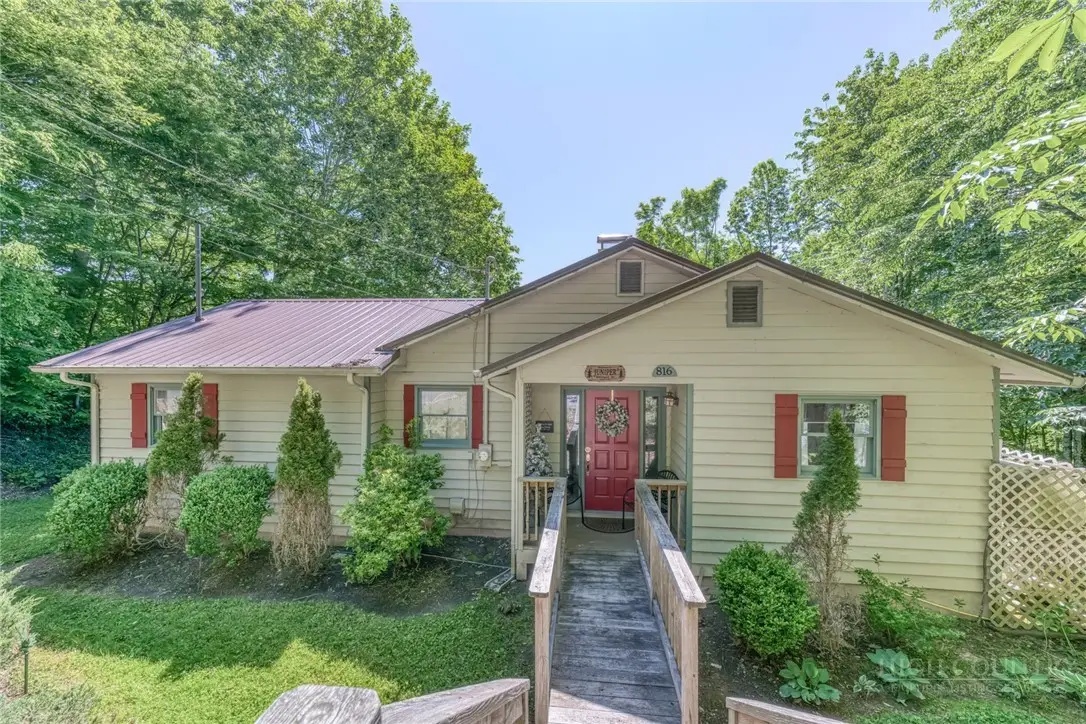 816 Hemlock Drive, Newland, NC 28657 - #1