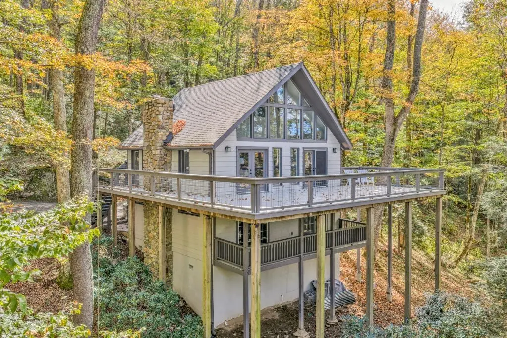 975 Hillside Drive, Linville, NC 28646 - #1
