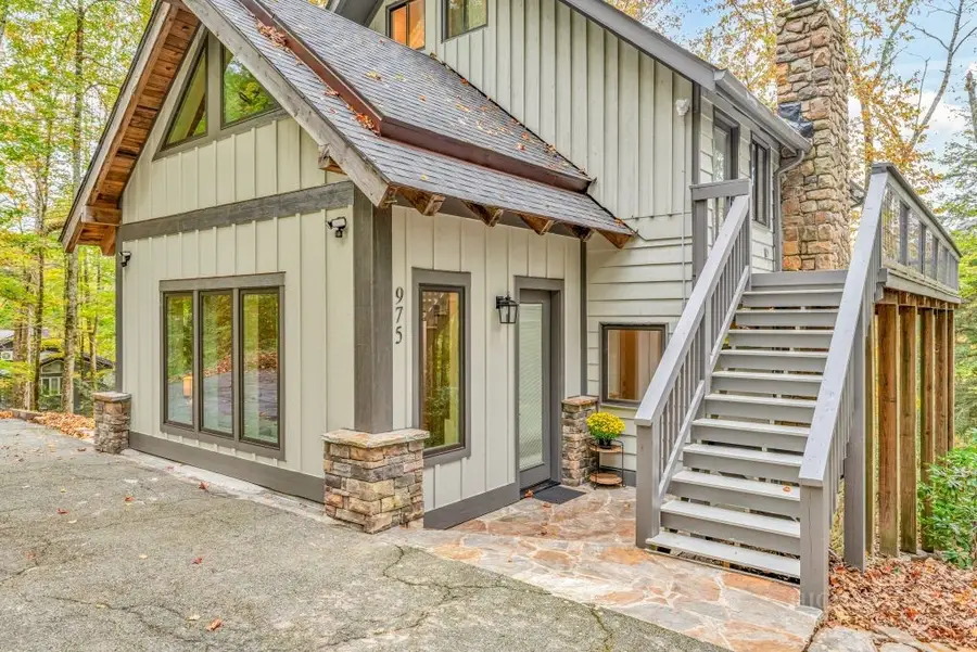 975 Hillside Drive, Linville, NC 28646 - #3