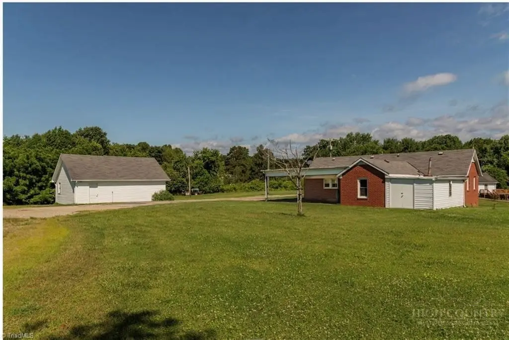 820 Suncrest Orchard Road, North Wilkesboro, NC 28659 - #1