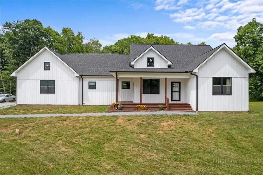 287 Wolfe Road, Sparta, NC 28675 - #2