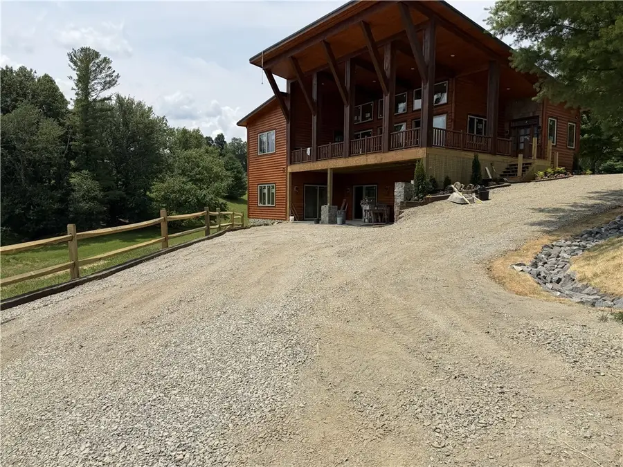 16 Bear Lodge Drive, Sparta, NC 28675 - #2