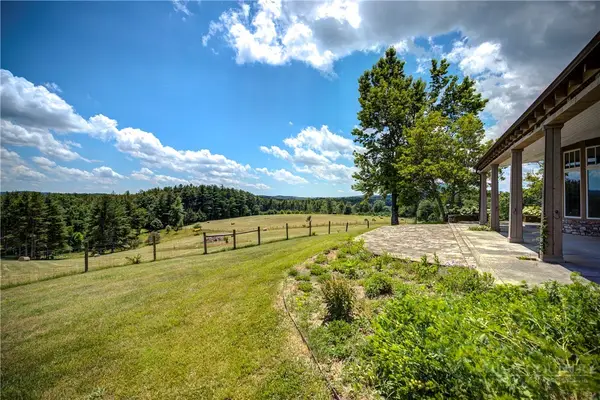 1712 Rich Hill Road, Glade Valley, NC 28627