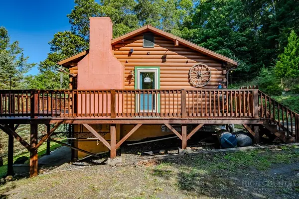 162 Twin Oaks Drive, West Jefferson, NC 28694