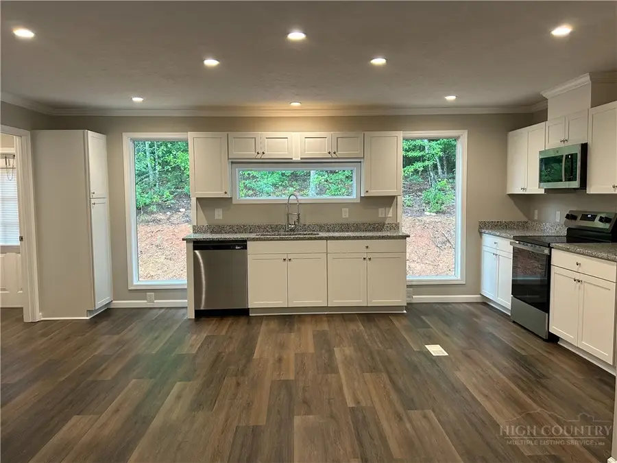 3153 Bear Trail Drive, Lenoir, NC 28645 - #3