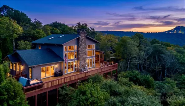 200 Summit Road, Beech Mountain, NC 28604
