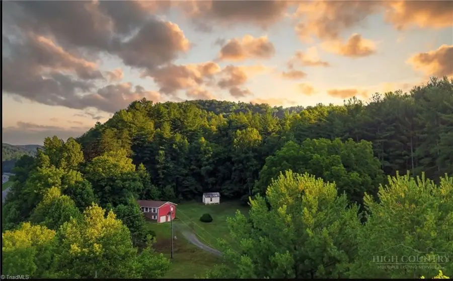11526 Us Highway 421, Purlear, NC 28665 - #2