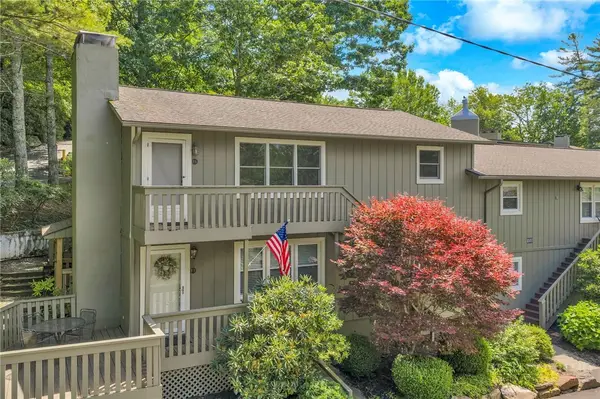 150 Village Green #F-6, Blowing Rock, NC 28605