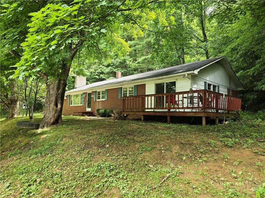 2158 W Mill Creek Road, Warrensville, NC 28693 - #2