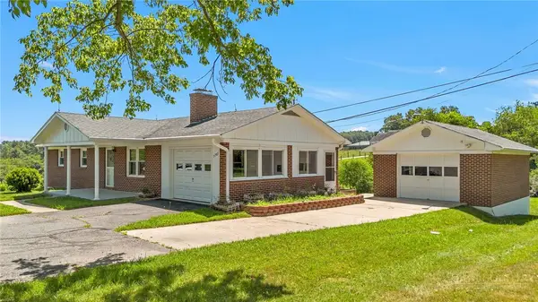 7289 Carrollton Pike, Galax, VA 24333