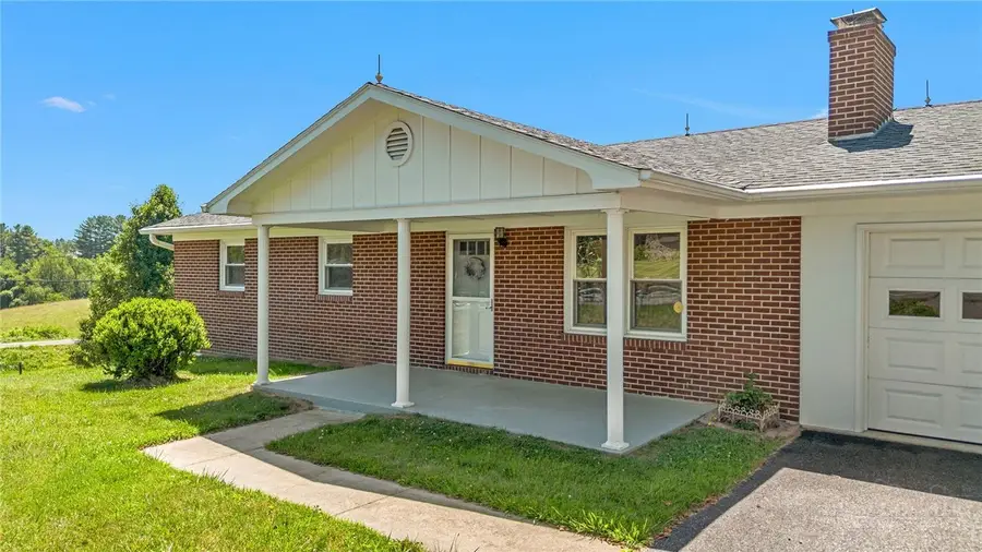 7289 Carrollton Pike, Galax, VA 24333 - #3