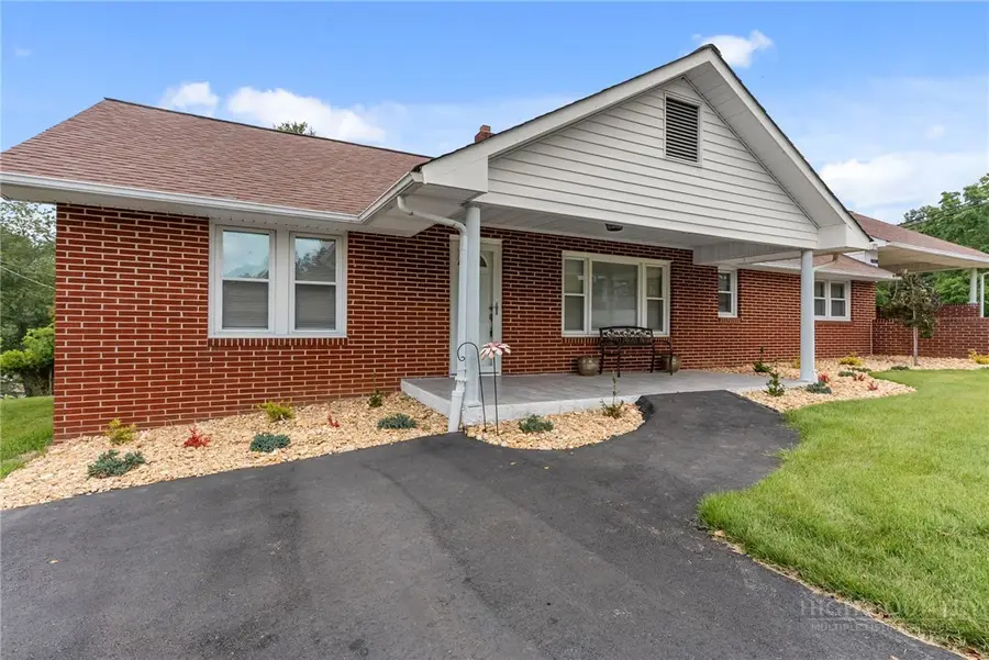 290 Riverview Drive, Sparta, NC 28675 - #3