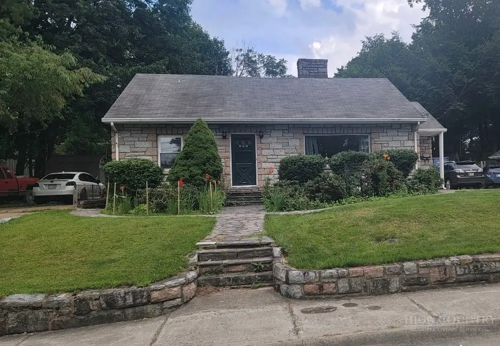 393 Oak Street, Boone, NC 28607 - #1