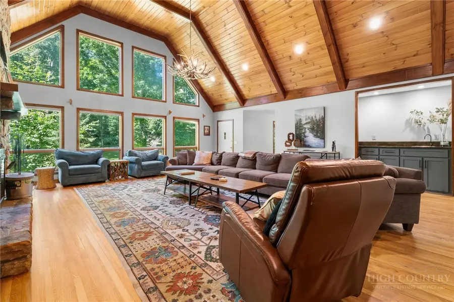 126 Rock Ledge Lane, Sugar Mountain, NC 28604 - #2
