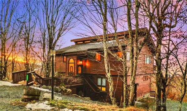 106 Spruce Hollow Road, Beech Mountain, NC 28604