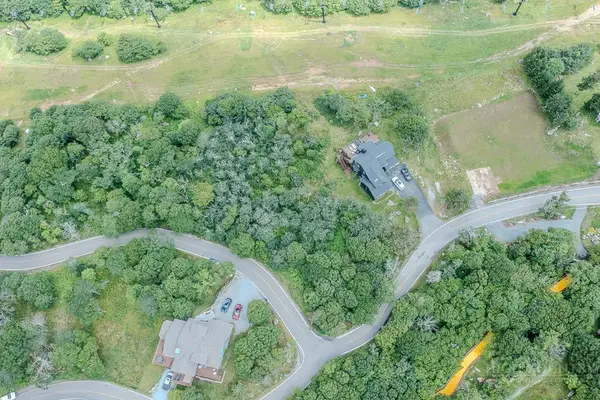 512 Oz Road, Banner Elk, NC 28604