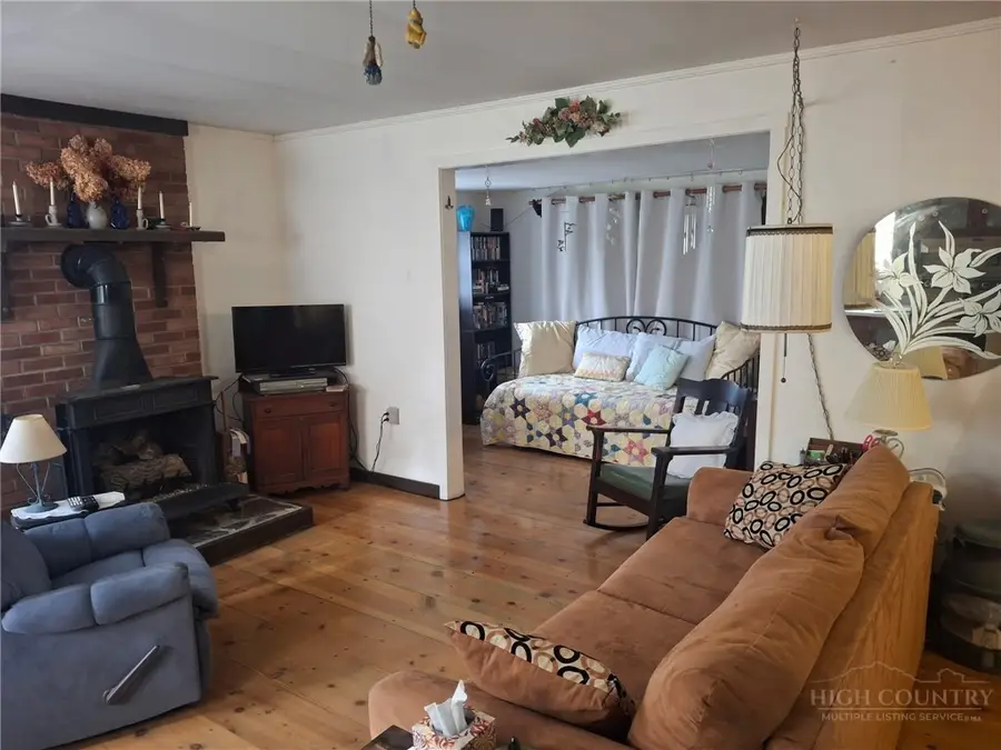 8676 Nc Hwy 183, Newland, NC 28657 - #3