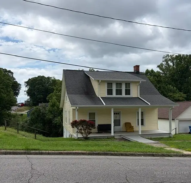 911 I Street, North Wilkesboro, NC 28659 - #3