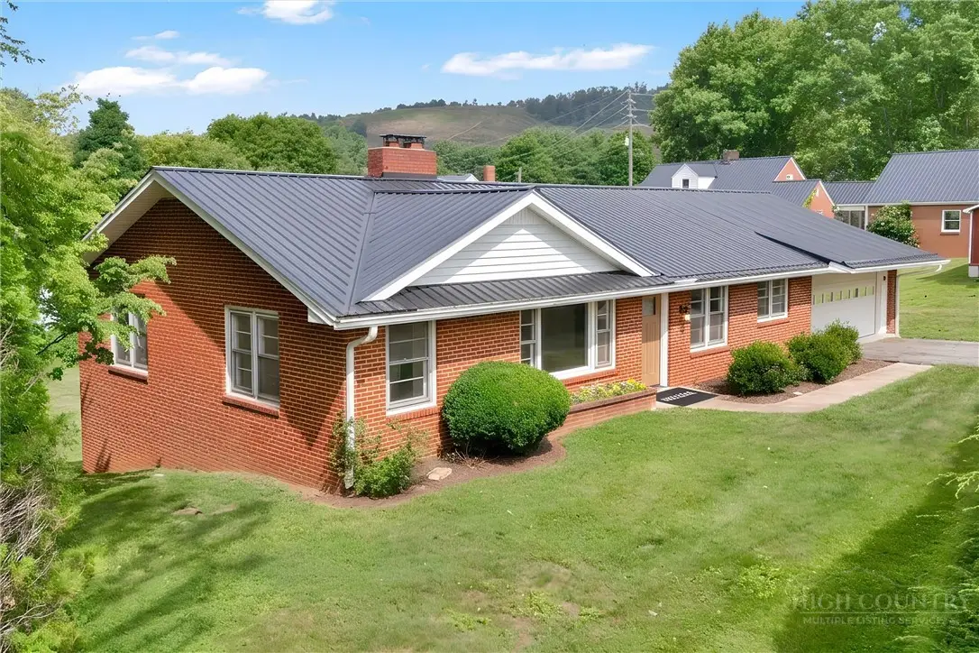 118 Colvard Street, Jefferson, NC 28640 - #1