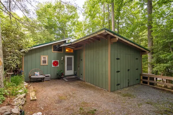 458 Windridge Road, Newland, NC 28657