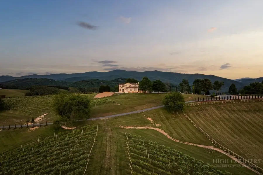 1877 Dry Hill Road, Butler, TN 37640 - #2