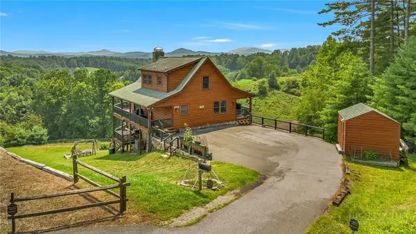 139 Thunder Road, Piney Creek, NC 28663