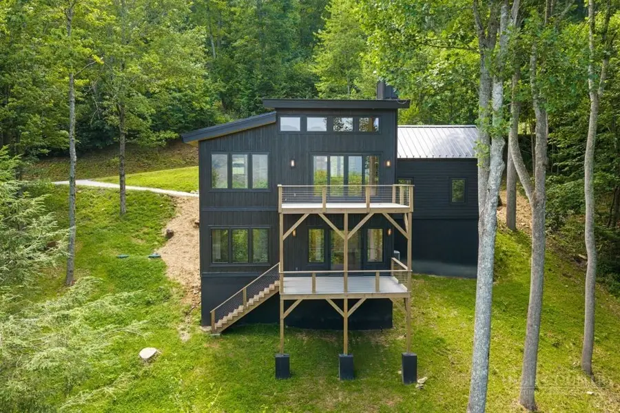 63 Two Hawks Lane, Linville, NC 28646 - #3