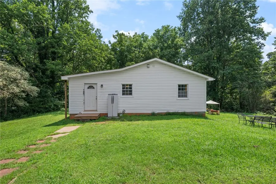 625 New Brickyard Road, North Wilkesboro, NC 28659 - #2